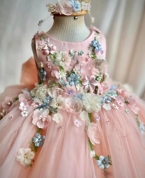 Dragonfly Dreams Attire - Image 3