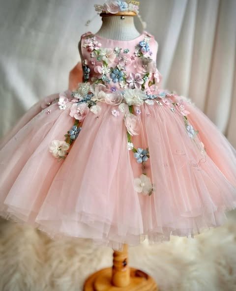Dragonfly Dreams Attire