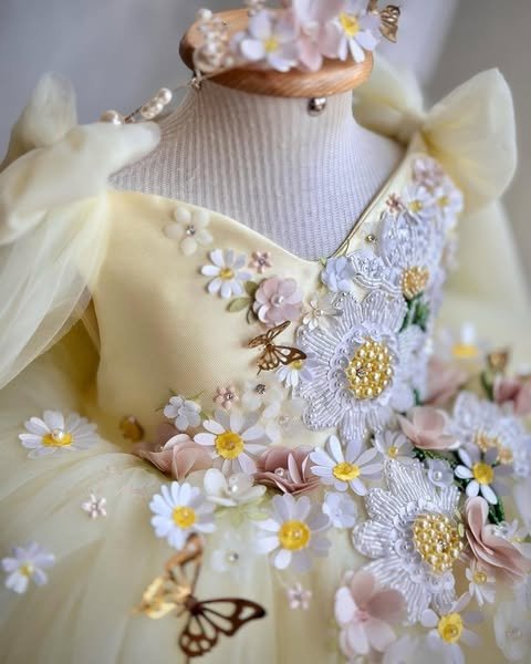 Daisy Sunshine & Flutter - Image 3