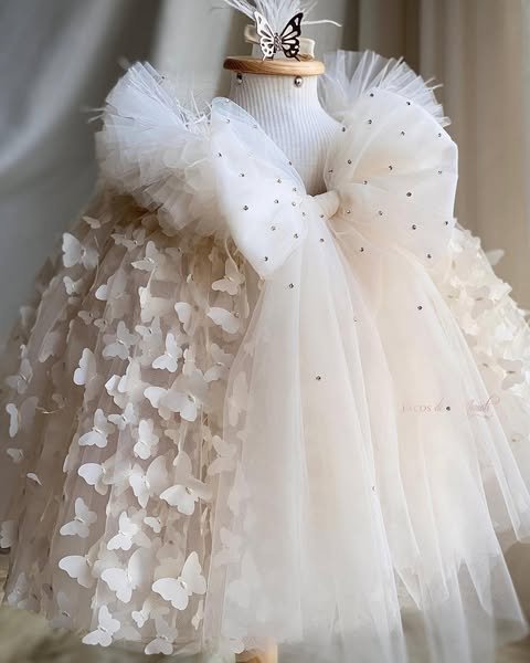 Pearl White Butterfly Bliss - Image 3